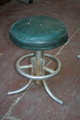 Sgabello industriale